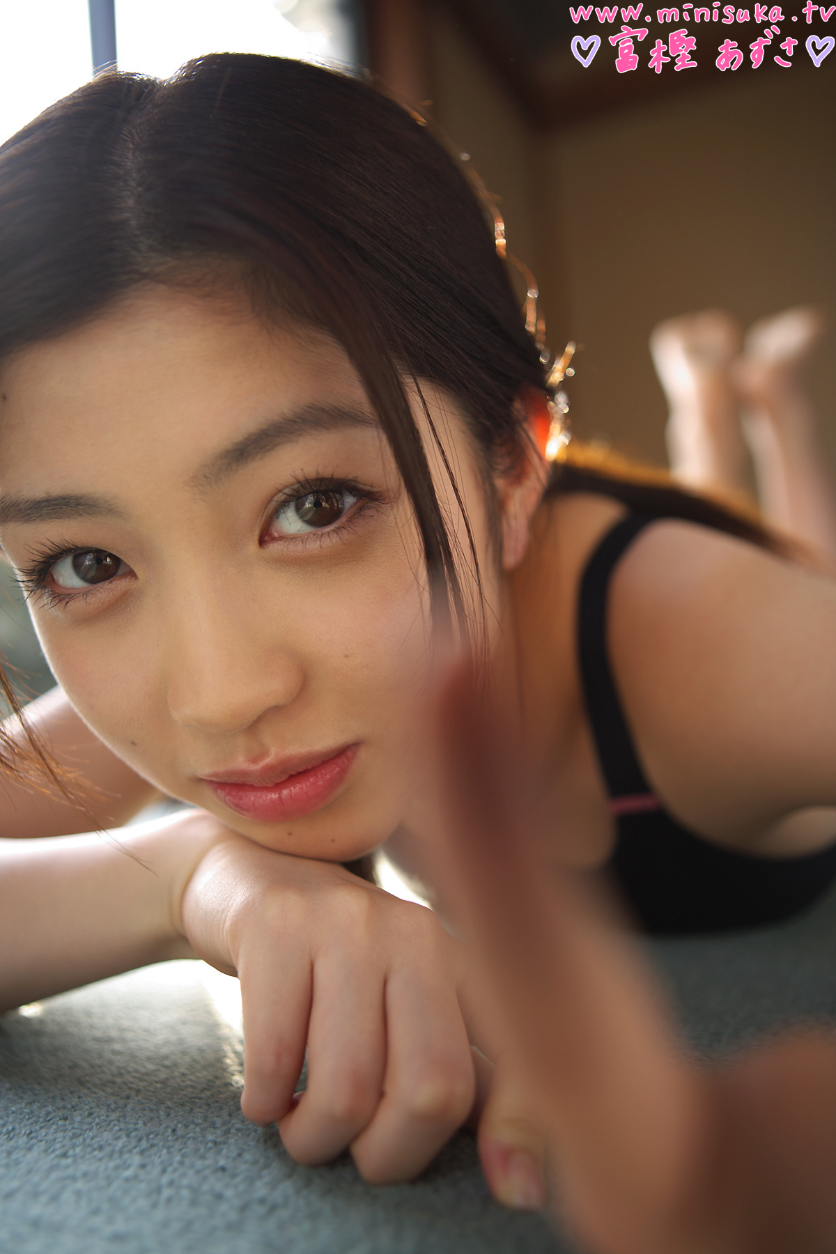 Togashi Azusa Minisuka. TV Women's high school girl